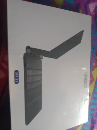 Custodia con tastiera nimin MF-11 per iPad Pro 11