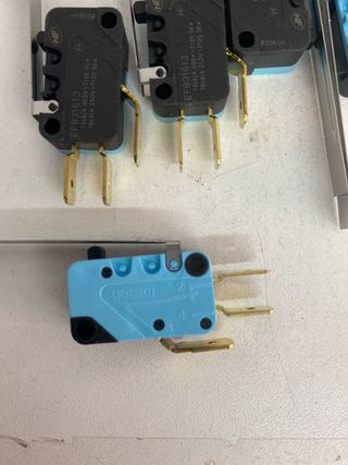 Lote 12  Finales Carrera Conmutados calidad