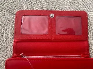 Cartera Roja Vegana