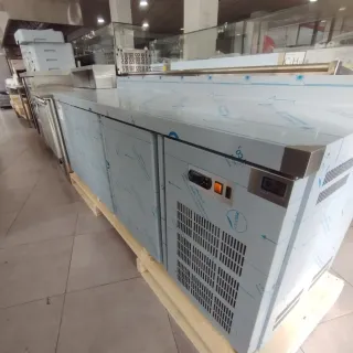 Bajomostrador Refrigerado