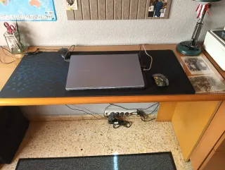 Mesa escritorio madera y cristal