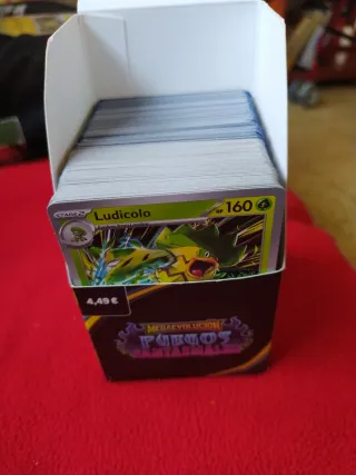 Lote de+ 200 cartas Pokémon comunes y poco comun!