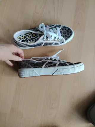 Zapatillas Superga Beige y Multicolor