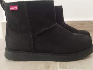 Botas Levi's Negras Talla 37 (UGG dupe)