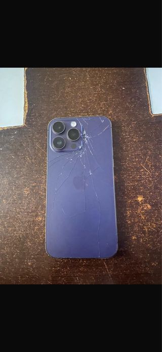 iPhone 14 Pro Max Morado