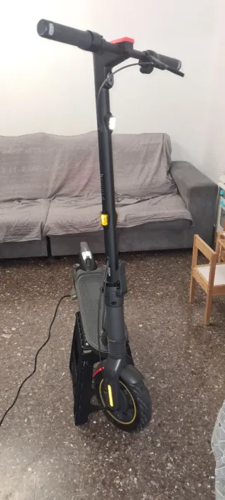 Patinete Eléctrico Ninebot Max G2