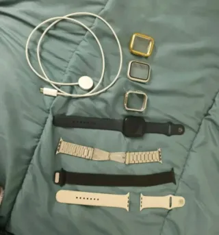 Apple Watch SE 44mm + Accesorios