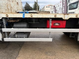 Camion grua Iveco Eurotrakker 360EEV 2013