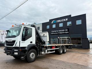 Camion grua Iveco Eurotrakker 360EEV 2013