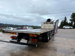 Camion grua Iveco Eurotrakker 360EEV 2013