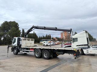 Camion grua Iveco Eurotrakker 360EEV 2013