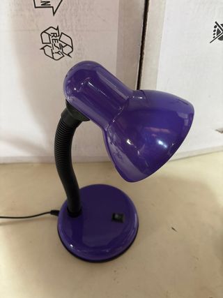 Flexo de escritorio morado