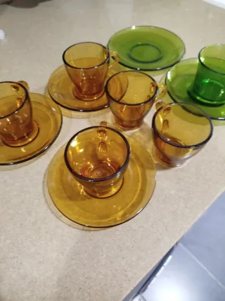 Juego Tazas y Platos Vintage Ámbar y Verde