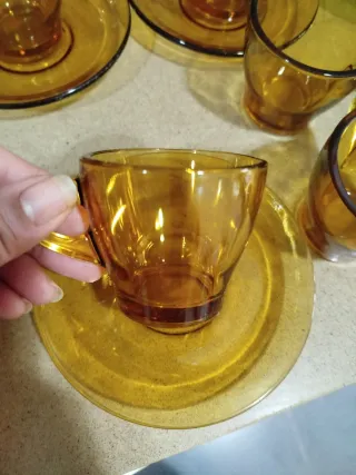 Juego Tazas y Platos Vintage Ámbar y Verde