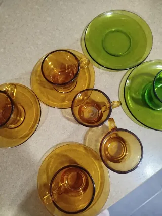 Juego Tazas y Platos Vintage Ámbar y Verde