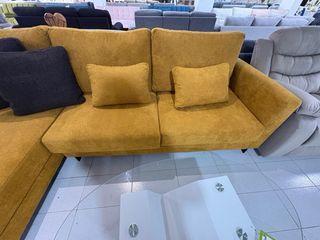 Sofá Cheslong Amarillo