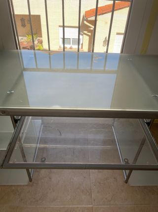 Escritorio cristal y metal