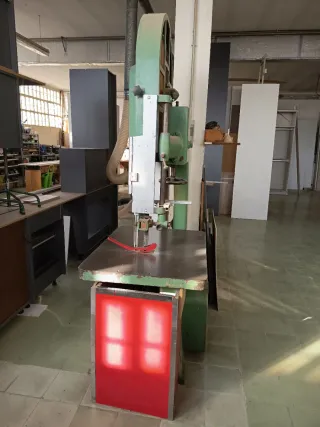 Sierra de cinta para madera