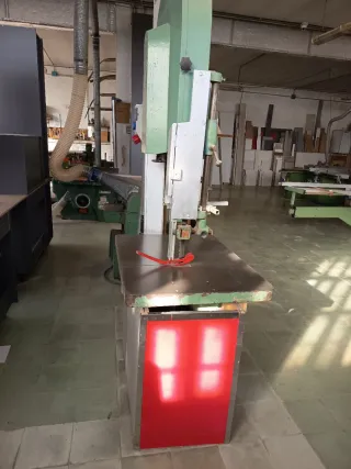 Sierra de cinta para madera