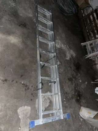 Escalera telescópica de aluminio