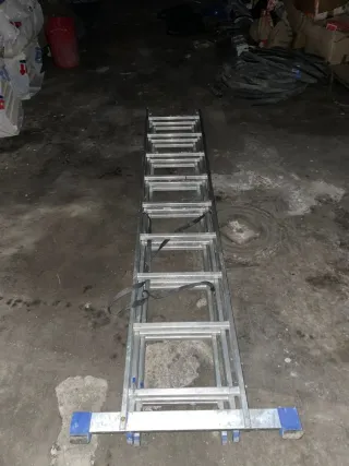 Escalera telescópica de aluminio