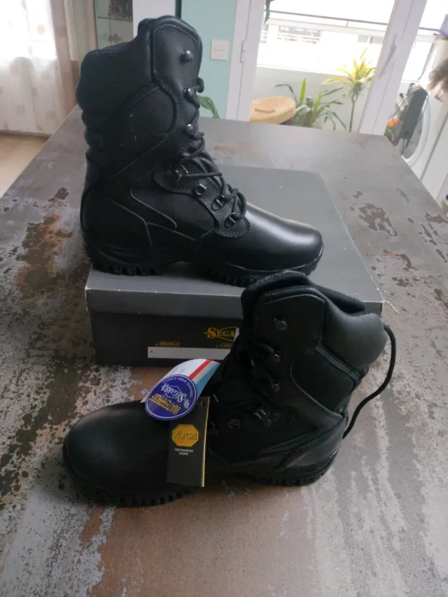 Botas Segarra Suela Vibram Negras