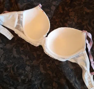 Reggiseno imbottito fiori con ferretti