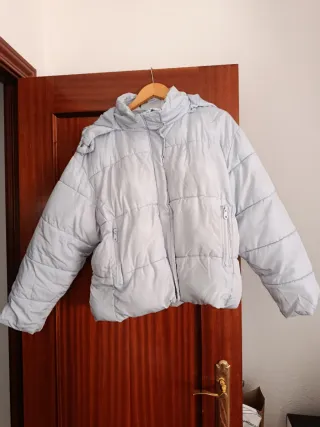 Chaqueta acolchada azul claro