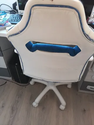 Silla gamer niño/hombre blanca y azul