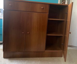 Cómoda de madera