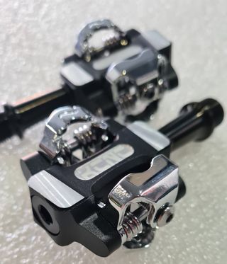 Pedales KCNC MTB Titanio Ligeros