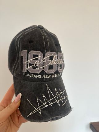 Cappellino vintage y2k grigio regolabile