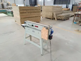 Lijadora de banda profesional