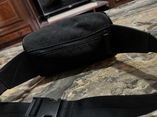 Riñonera Emporio Armani Negra