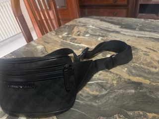 Riñonera Emporio Armani Negra