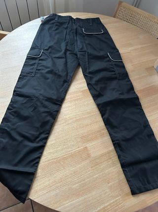 Pantalón cargo negro hombre