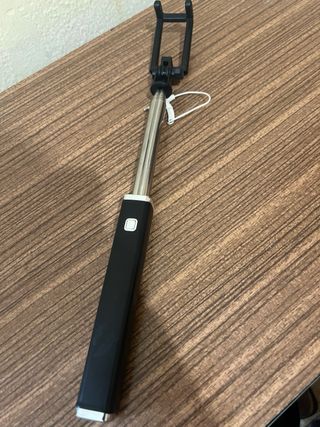 Palo selfie con disparador para móvil