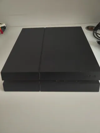 *Consola Sony PS4 Fat Negra