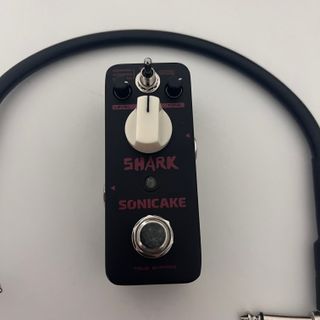 Sonicake Shark Distortion + Cavo Fender