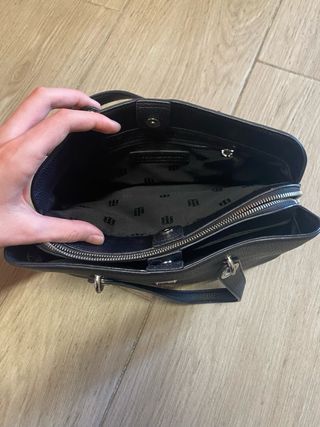 Bolso Tommy Hilfiger negro con bandolera – Nuevo