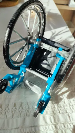 Silla de ruedas de juguete Barbie