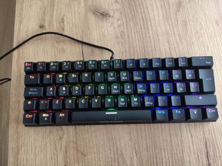 Teclado Mecánico Gaming RGB Negro