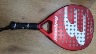 Pala y paletero Bullpadel