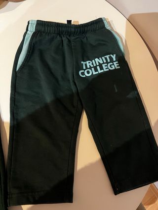 Uniforme Trinity College Infantil