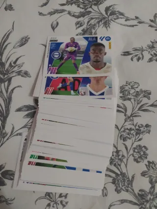 Lote cromos Liga Este 25-26