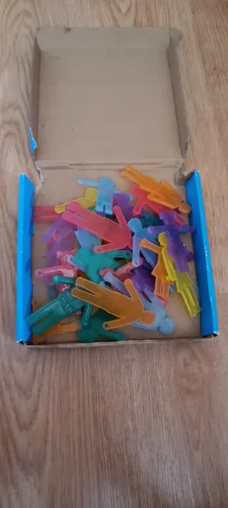 Muñecos Familia Silicona Colores (36) Marca tickit