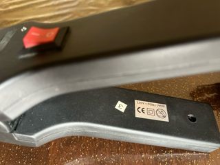 Piastra per capelli Kedo nera