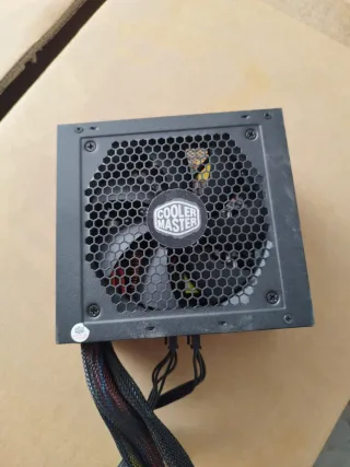Fuente Alimentación Cooler Master 750W