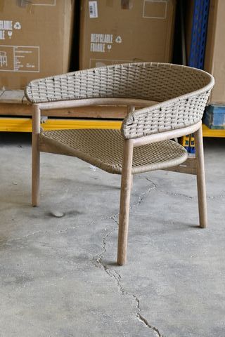 Poltrona Arinella in legno e midollino