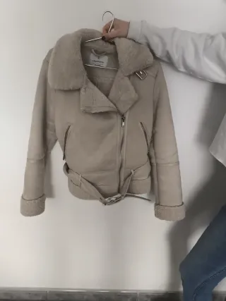 Chaqueta Stradivarius Beige Talla S
